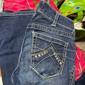 Ariat 28s gently used very nice